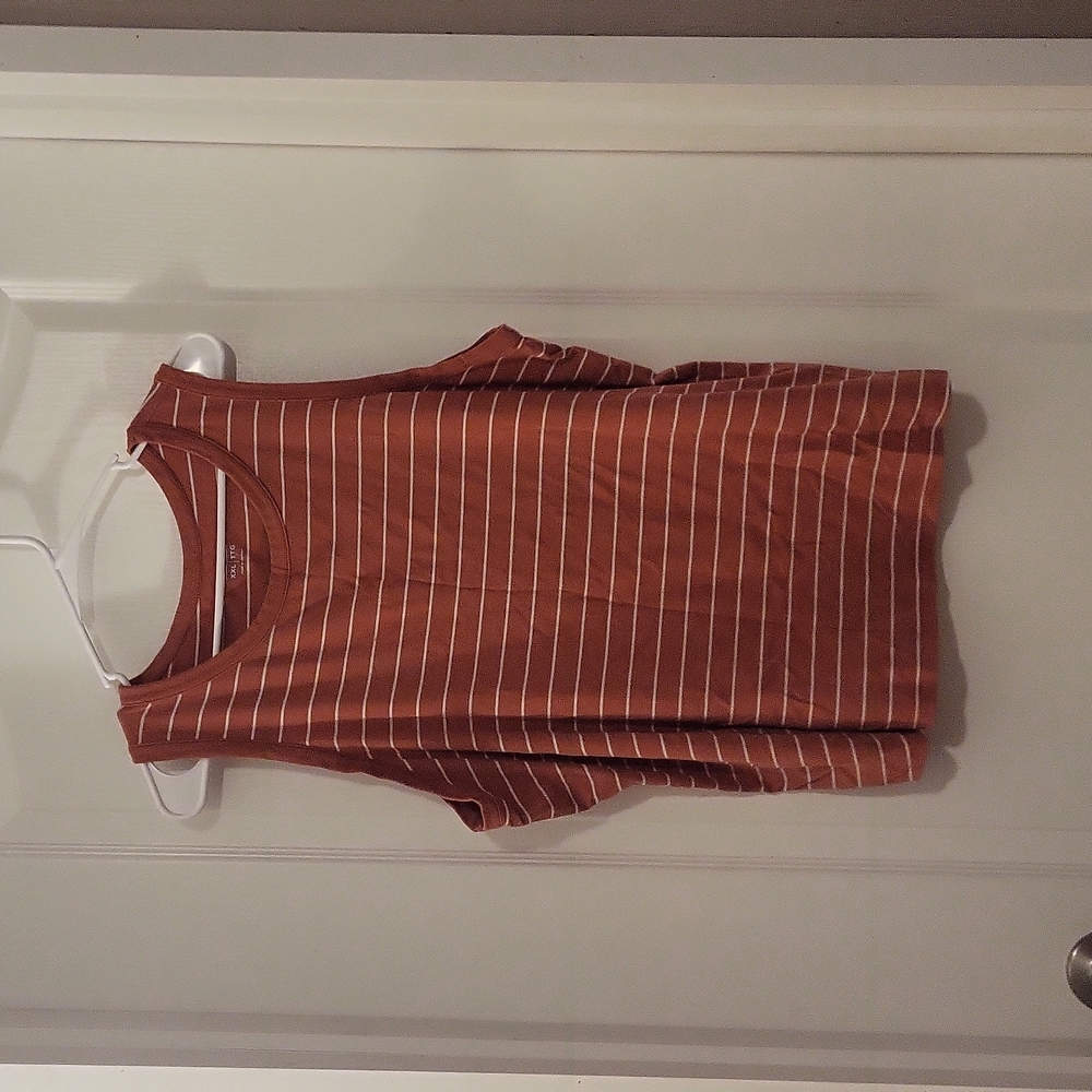 Old navy tank top
